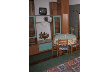 Сімейний пансіонат Opatija 2